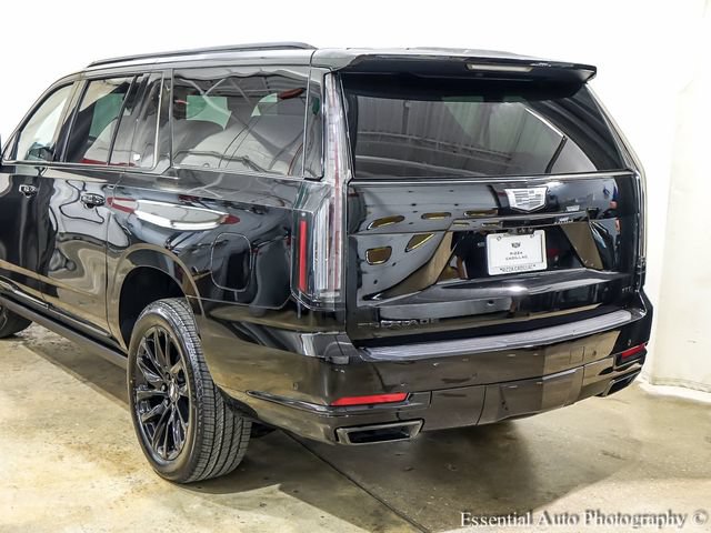 New 2026 Cadillac Escalade ESV Sport w/ LPO, ONYX Package AWD/4WD image 7