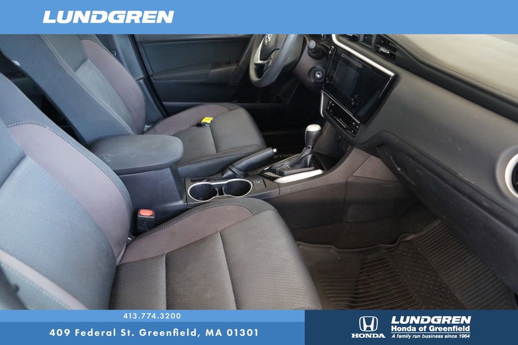 Used 2019 Toyota Corolla LE FWD image 32