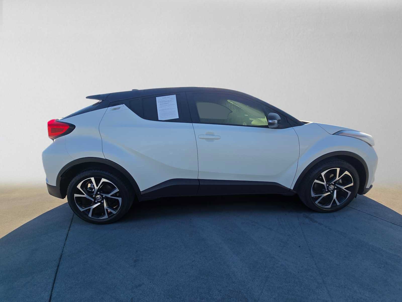 Certified 2020 Toyota C-HR XLE FWD image 2