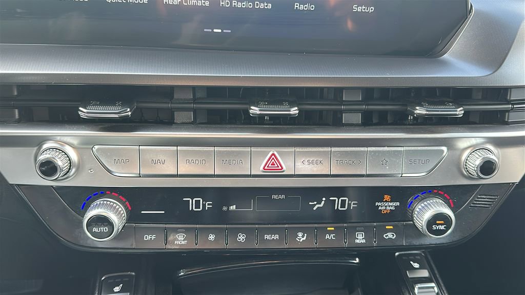 Used 2025 Kia Telluride S FWD image 26