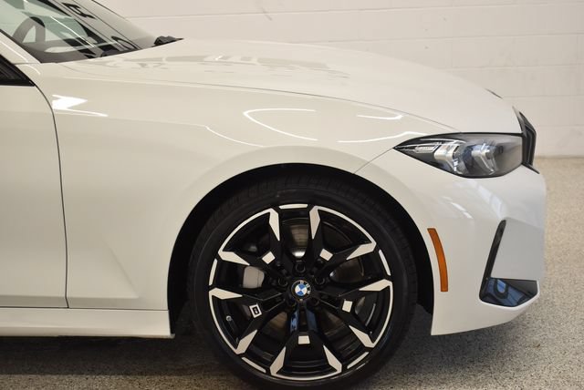 New 2026 BMW 330i xDrive Sedan w/ M Sport Package AWD/4WD image 13