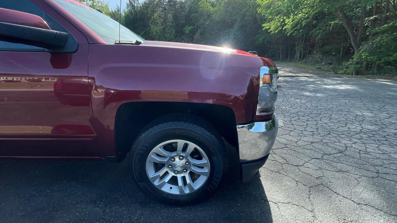 Used 2017 Chevrolet Silverado 1500 LT w/ All Star Edition AWD/4WD image 12