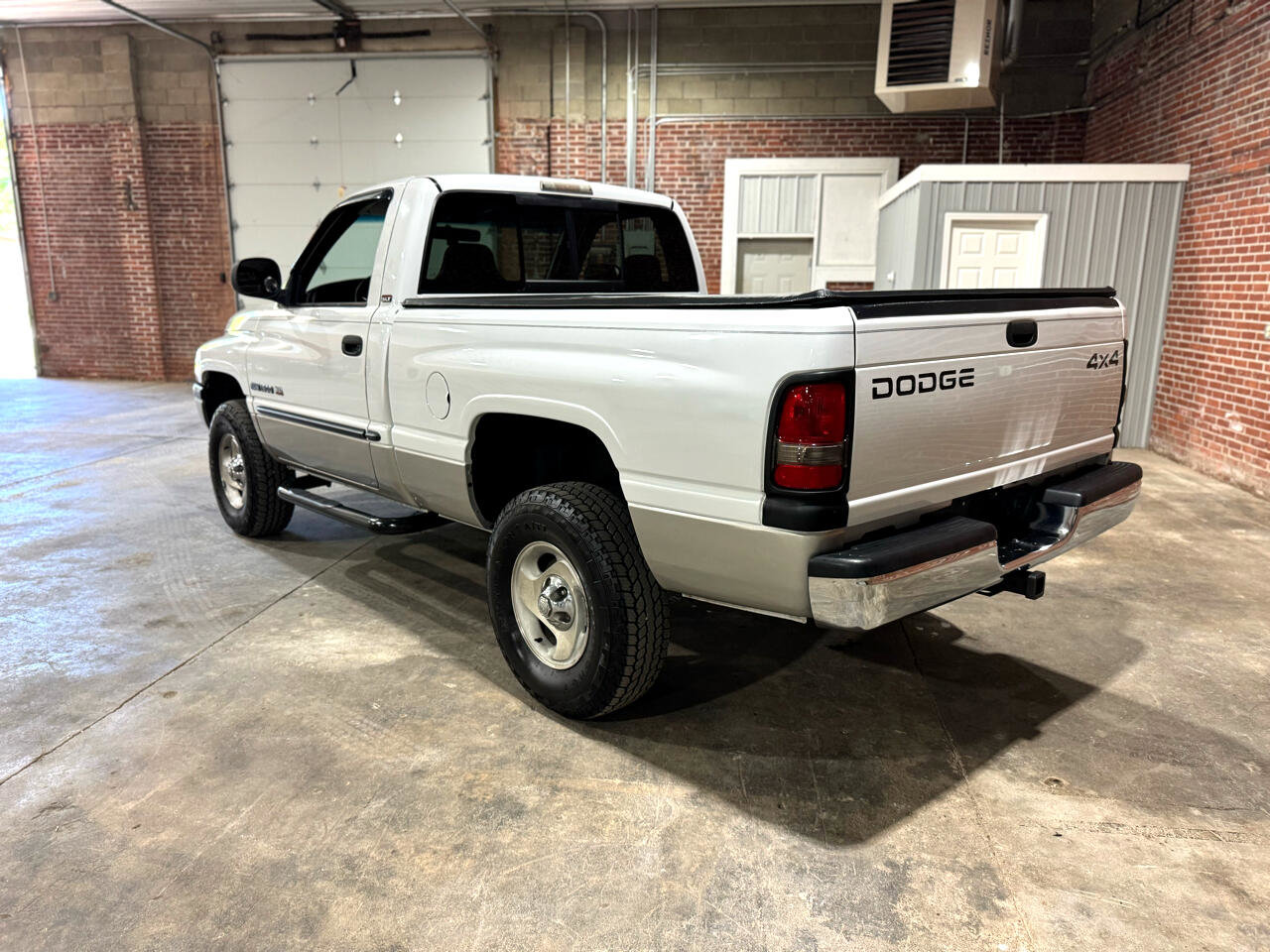 Used 2001 Dodge Ram 1500 Truck ST image 6