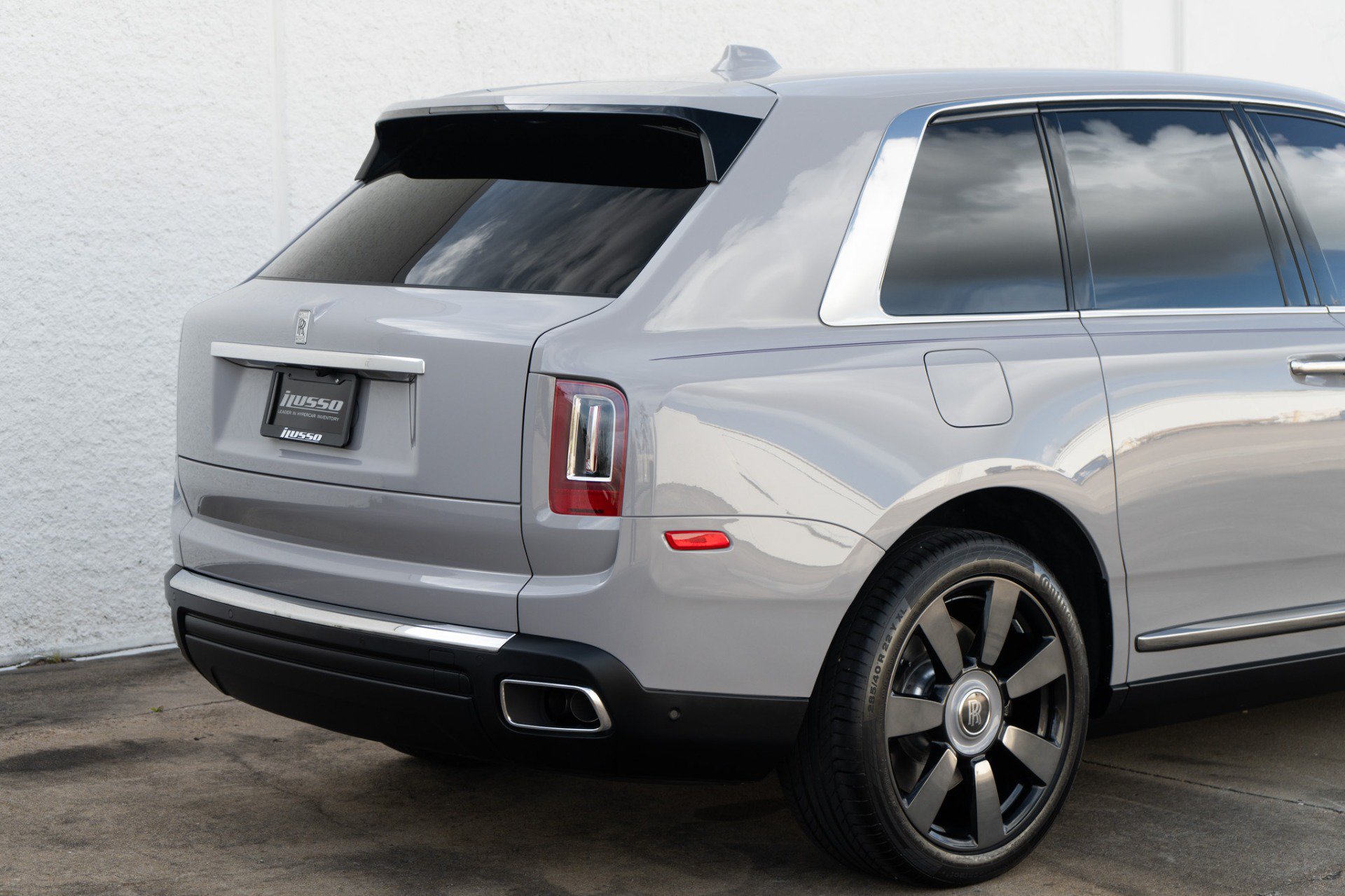 Used 2024 Rolls-Royce Cullinan AWD/4WD image 14