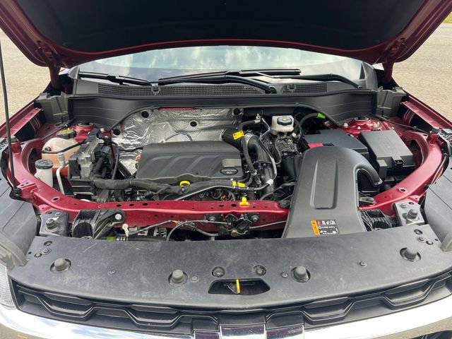 Used 2025 Chevrolet Trax LT w/ Sunroof Package FWD image 20