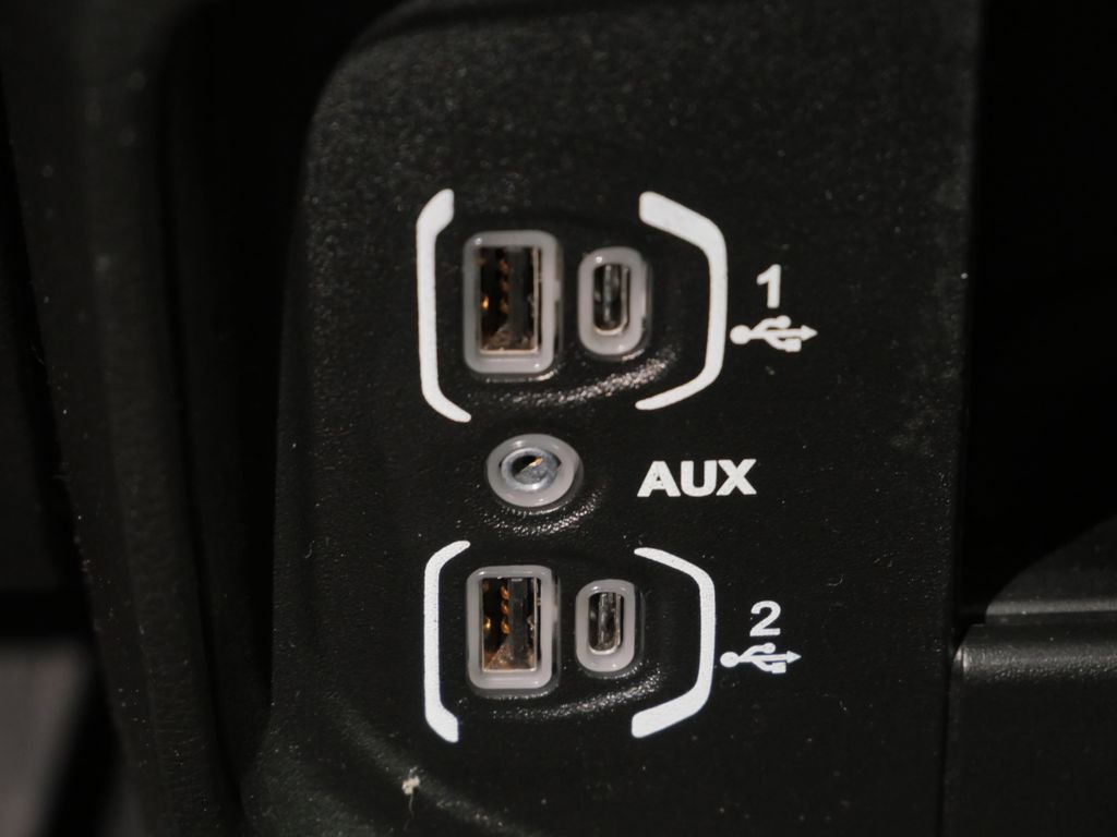 Used 2024 RAM 2500 Laramie w/ Safety Group AWD/4WD image 20