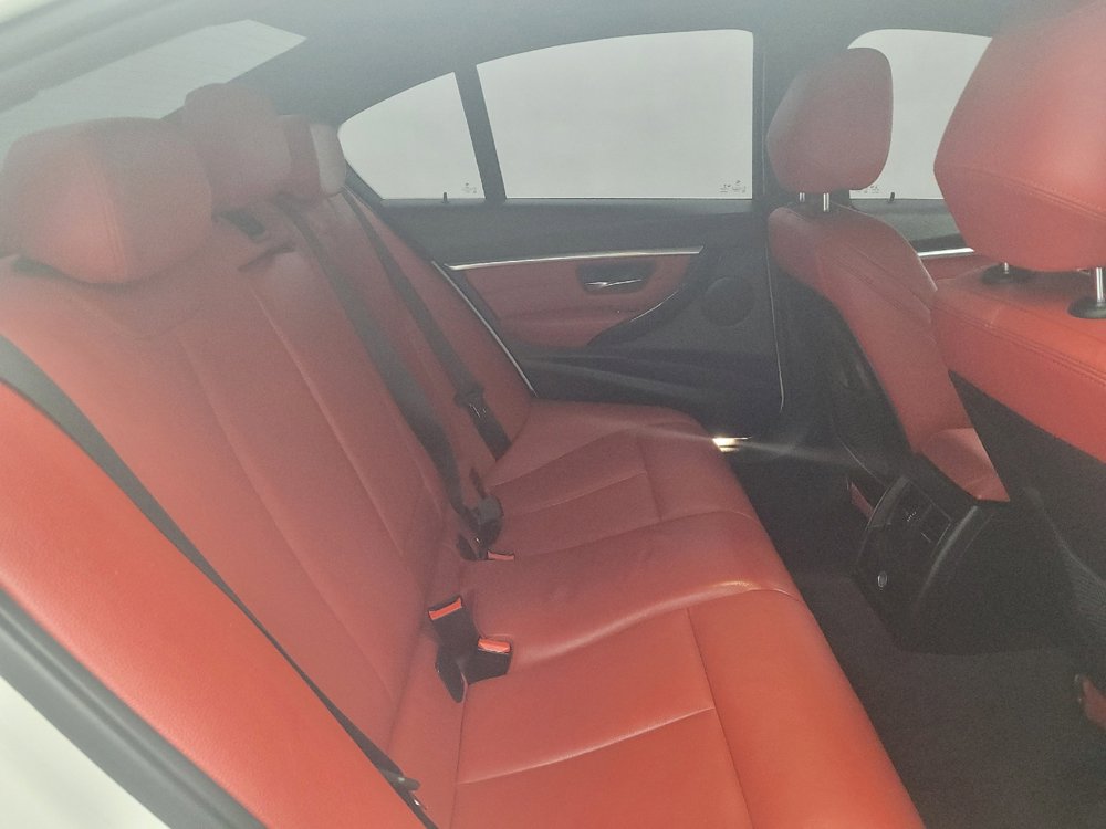 Used 2017 BMW 330i Sedan w/ Premium Package RWD image 19
