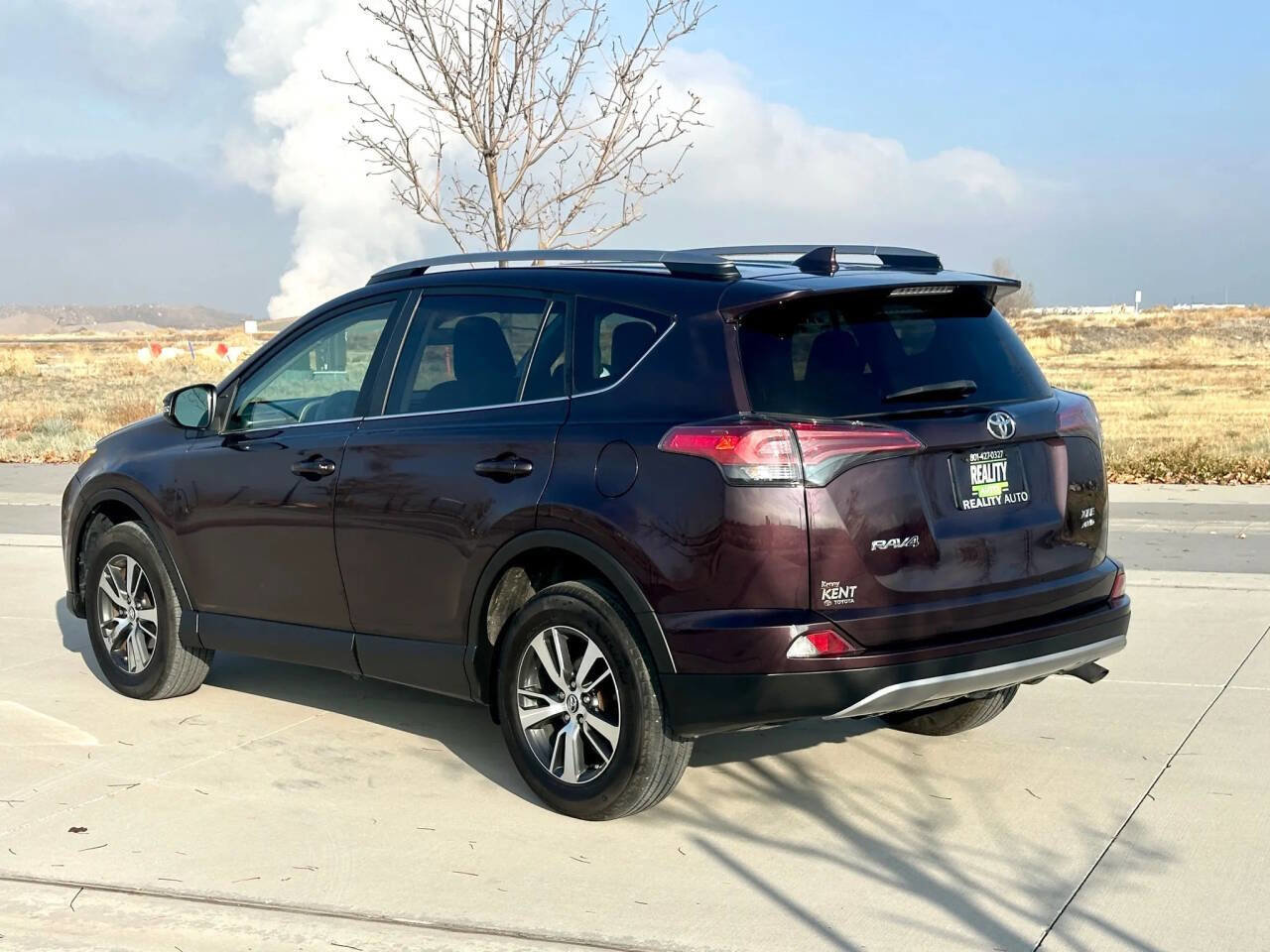 Used 2018 Toyota RAV4 XLE image 8