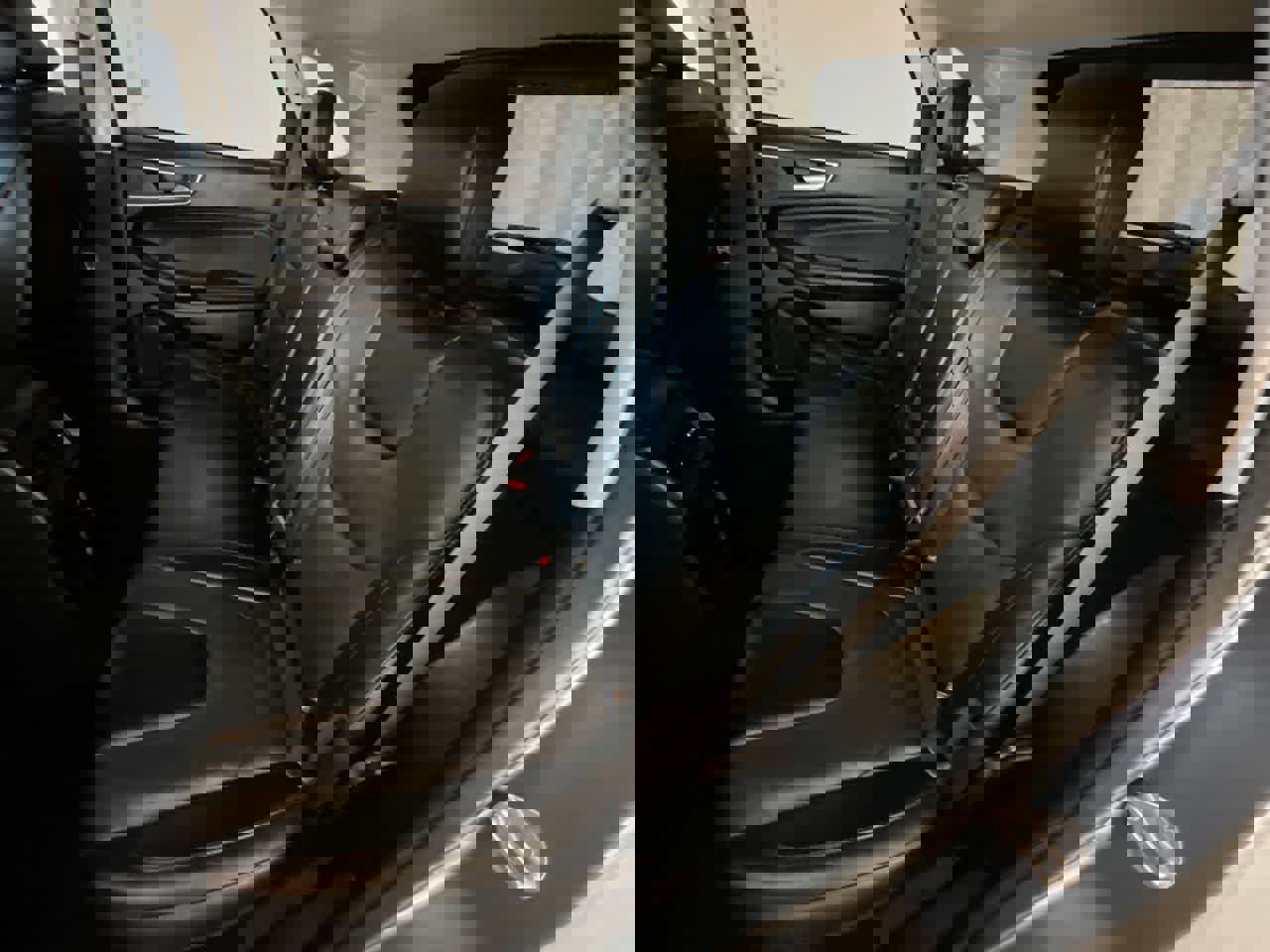 Used 2022 Ford Edge Titanium image 21