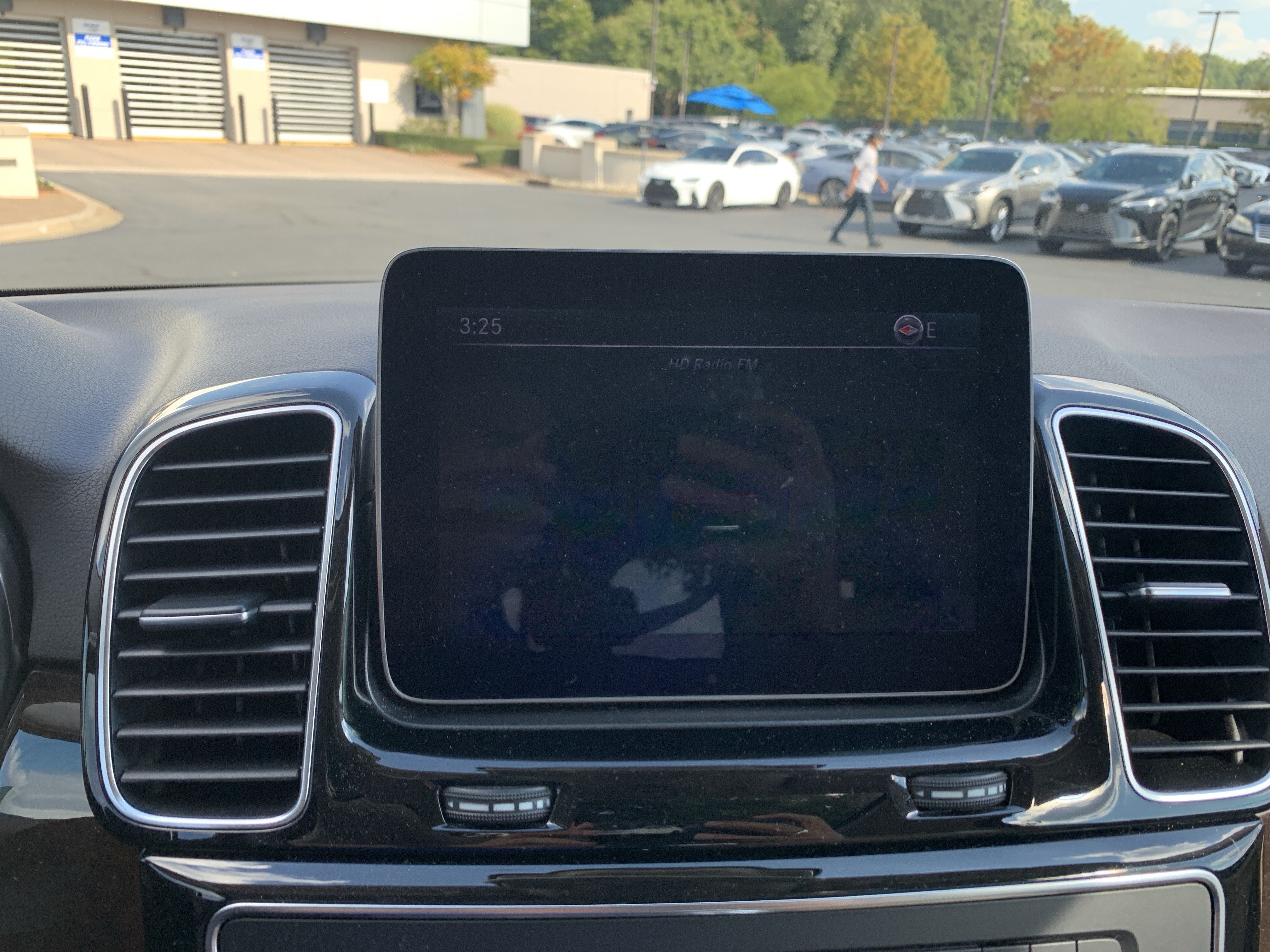 Used 2018 Mercedes-Benz GLE 350 4MATIC image 24