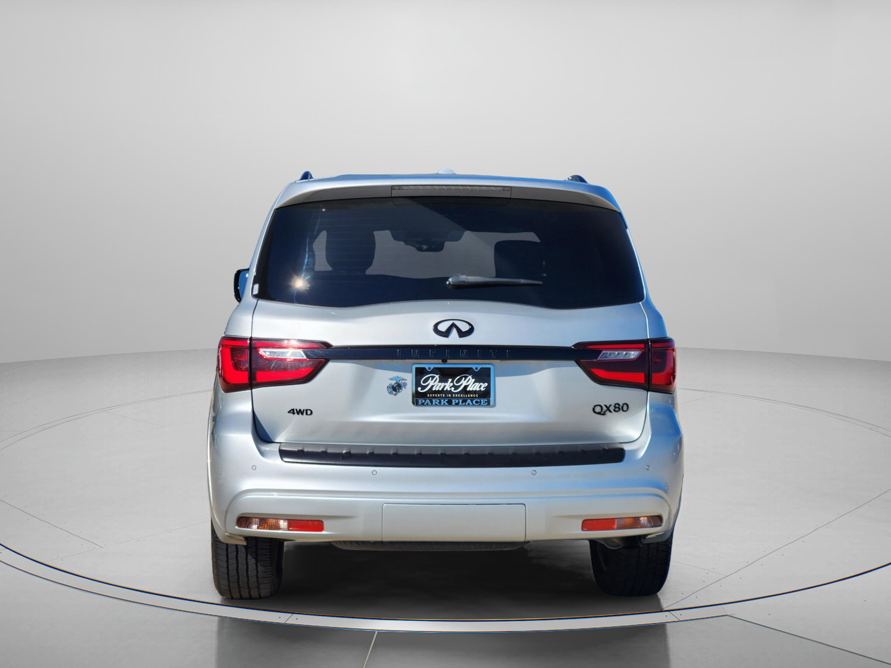 Used 2021 INFINITI QX80 Sensory w/ All-Season Package image 4