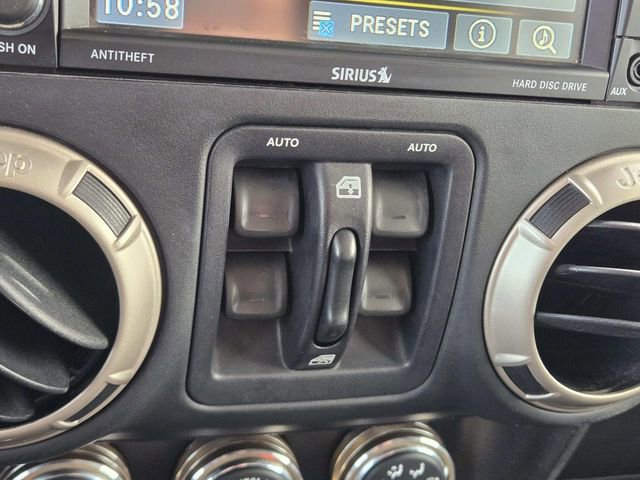 Used 2016 Jeep Wrangler Unlimited Sahara image 26