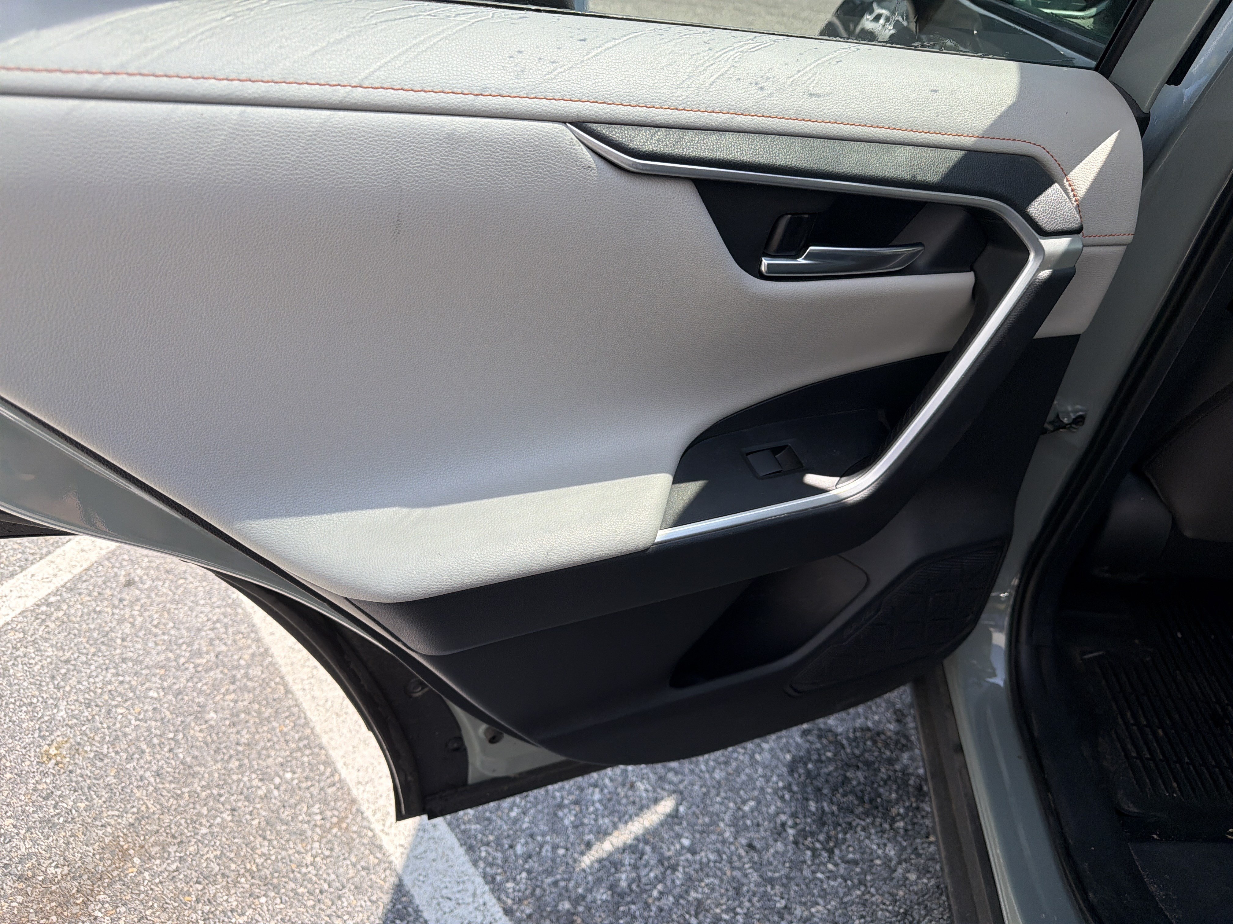 Used 2019 Toyota RAV4 Adventure AWD/4WD image 16