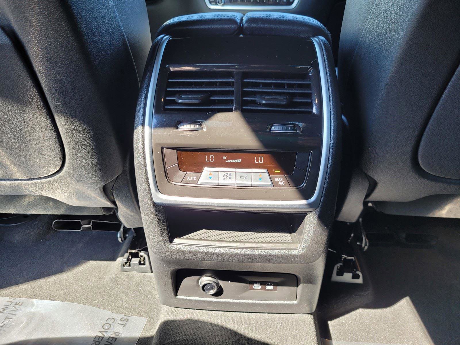 Certified 2022 BMW X7 xDrive40i w/ M Sport Package image 18