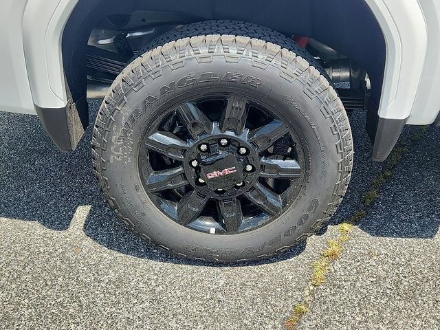 New 2026 GMC Sierra 2500 AT4 w/ AT4 Premium Plus Package AWD/4WD image 5