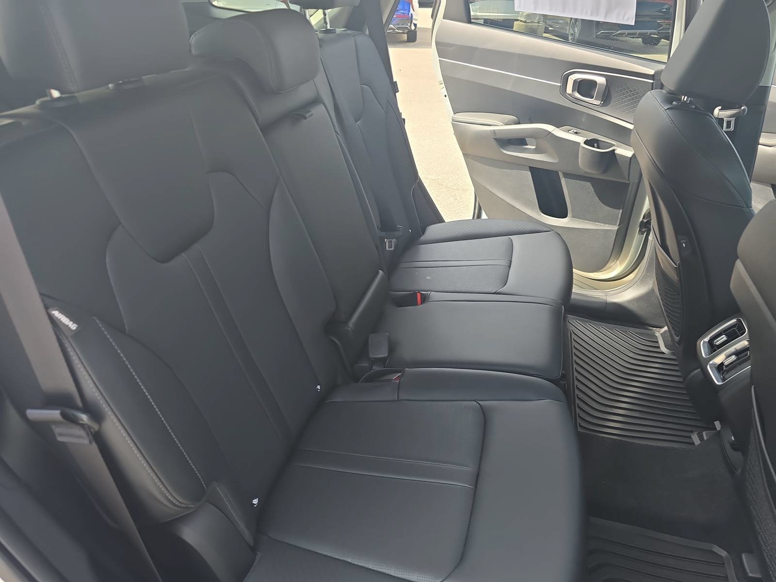 New 2026 Kia Sorento S w/ S Panoramic Sunroof Package FWD image 12