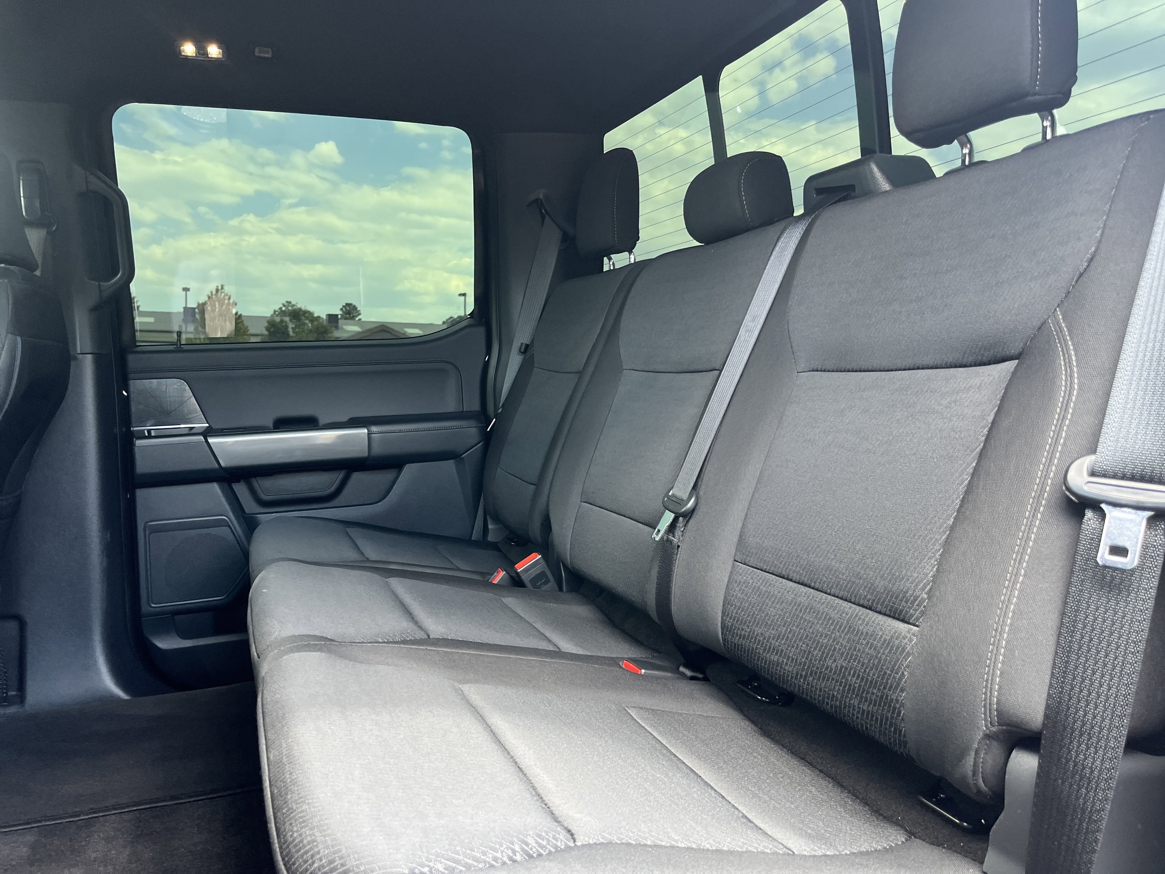 Used 2022 Ford F150 XLT w/ Equipment Group 302A High image 21