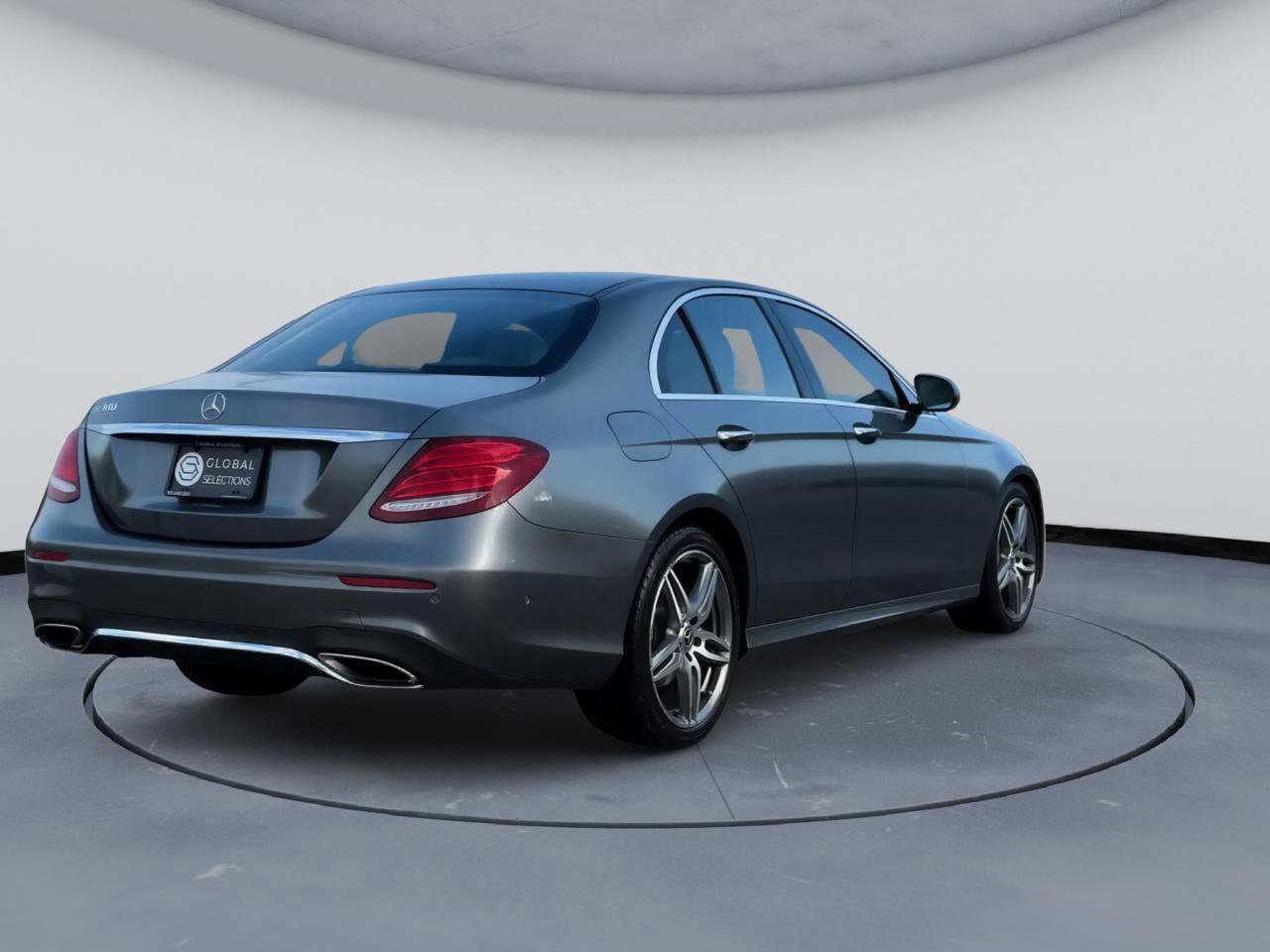 Used 2017 Mercedes-Benz E 300 image 8