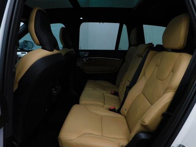 Used 2025 Volvo XC90 B6 Ultra w/ Protection Package Premier image 15