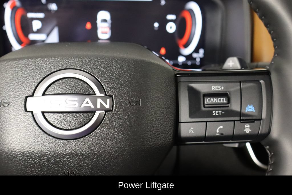 Used 2025 Nissan Rogue Platinum FWD image 10