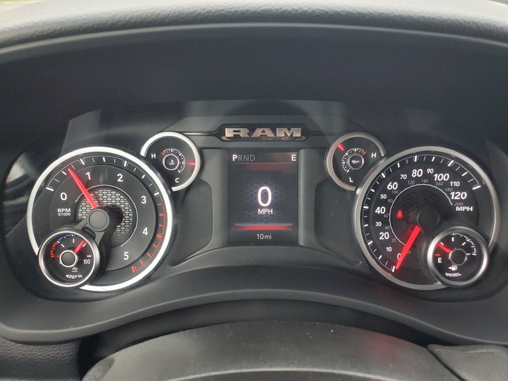 New 2027 RAM 3500 Big Horn AWD/4WD image 11
