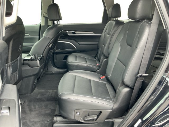 Used 2022 Kia Telluride S AWD/4WD image 16