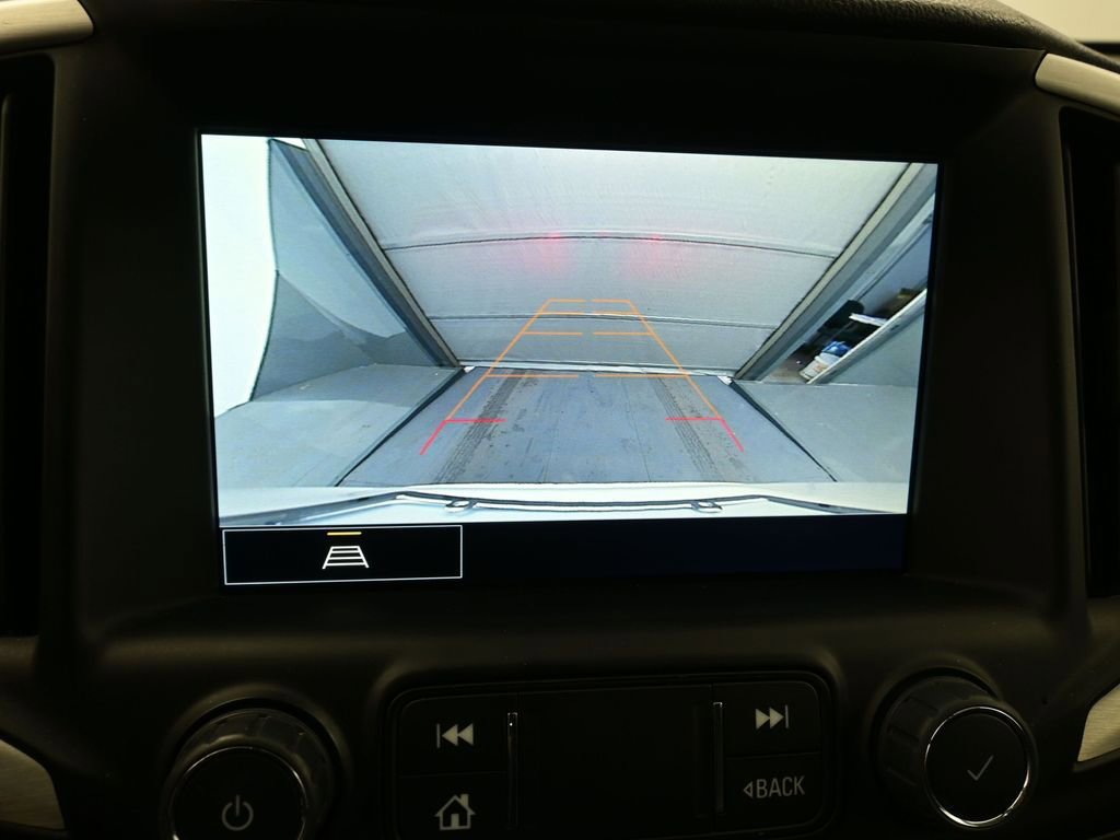 Used 2024 GMC Terrain SLT image 19