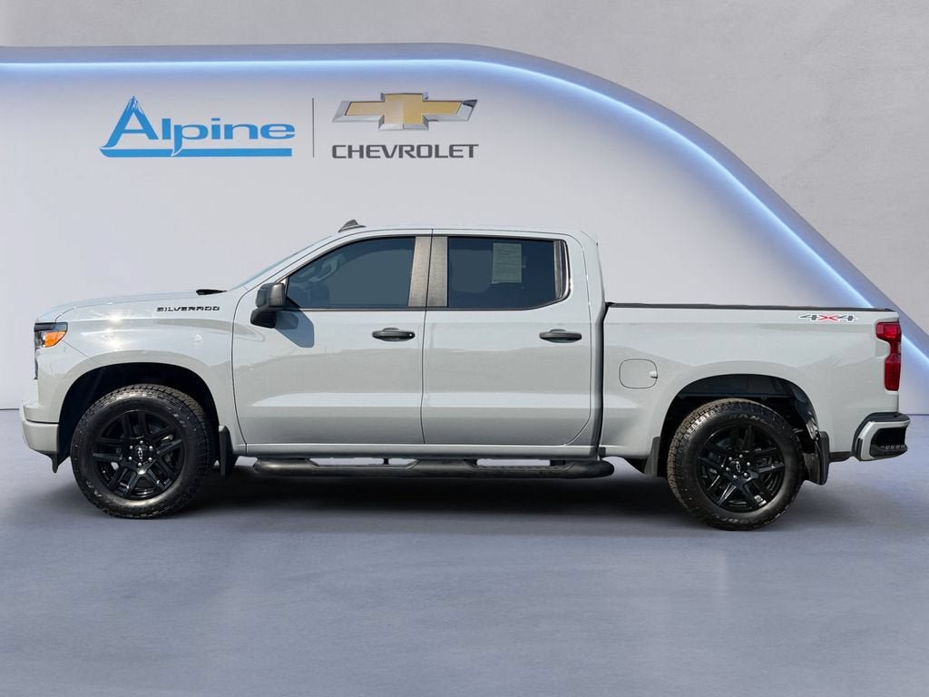 Used 2024 Chevrolet Silverado 1500 Custom AWD/4WD image 2