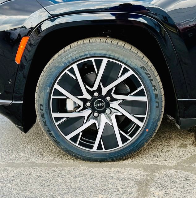 New 2025 Jeep Wagoneer S Limited image 10