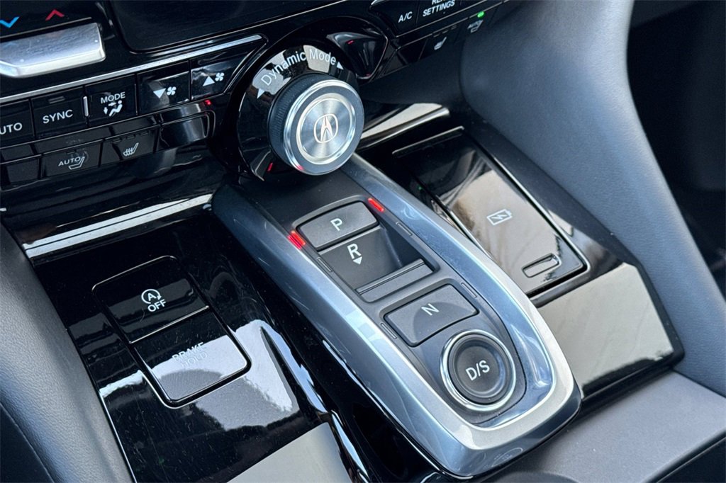 Used 2023 Acura MDX SH-AWD w/ Technology Package image 29