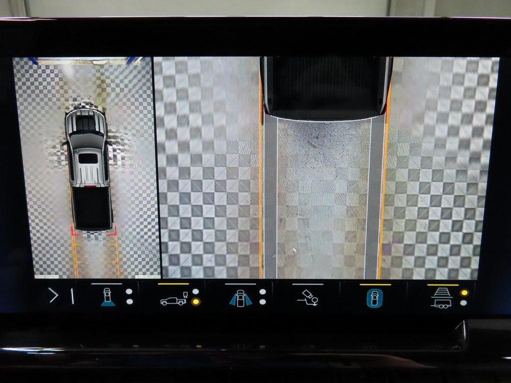 Used 2023 Chevrolet Silverado 1500 ZR2 image 17