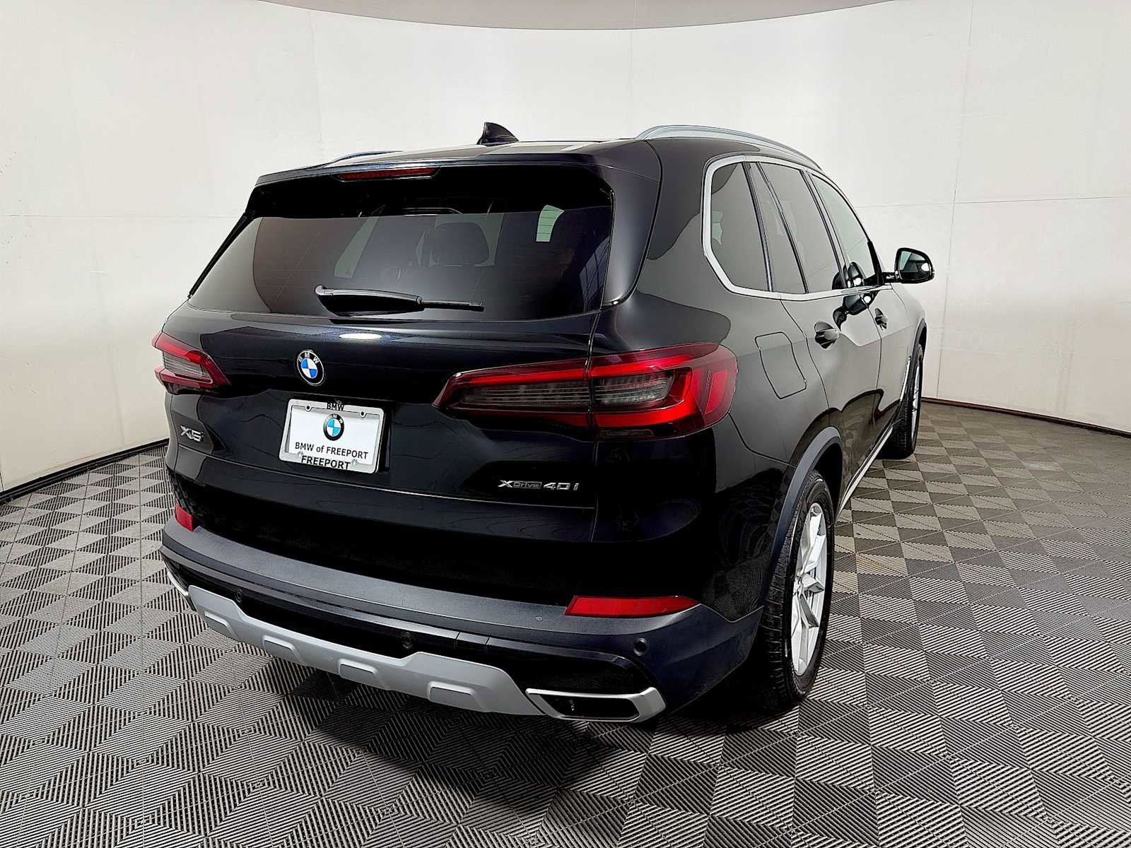 Used 2022 BMW X5 xDrive40i w/ Climate Comfort Package image 6