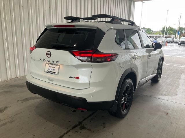 Used 2025 Nissan Rogue SV AWD/4WD image 21