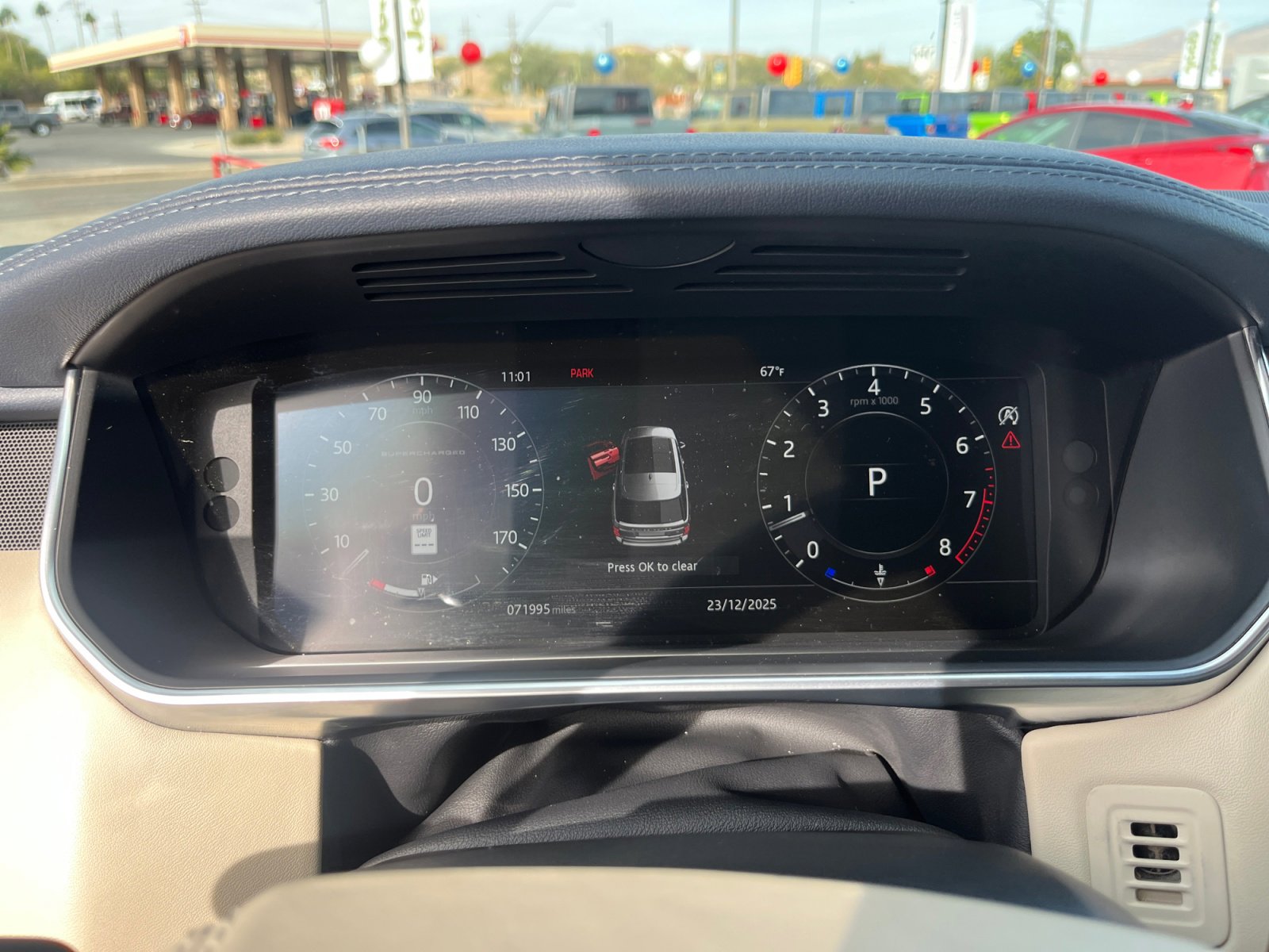 Used 2018 Land Rover Range Rover Long Wheelbase Supercharged image 10