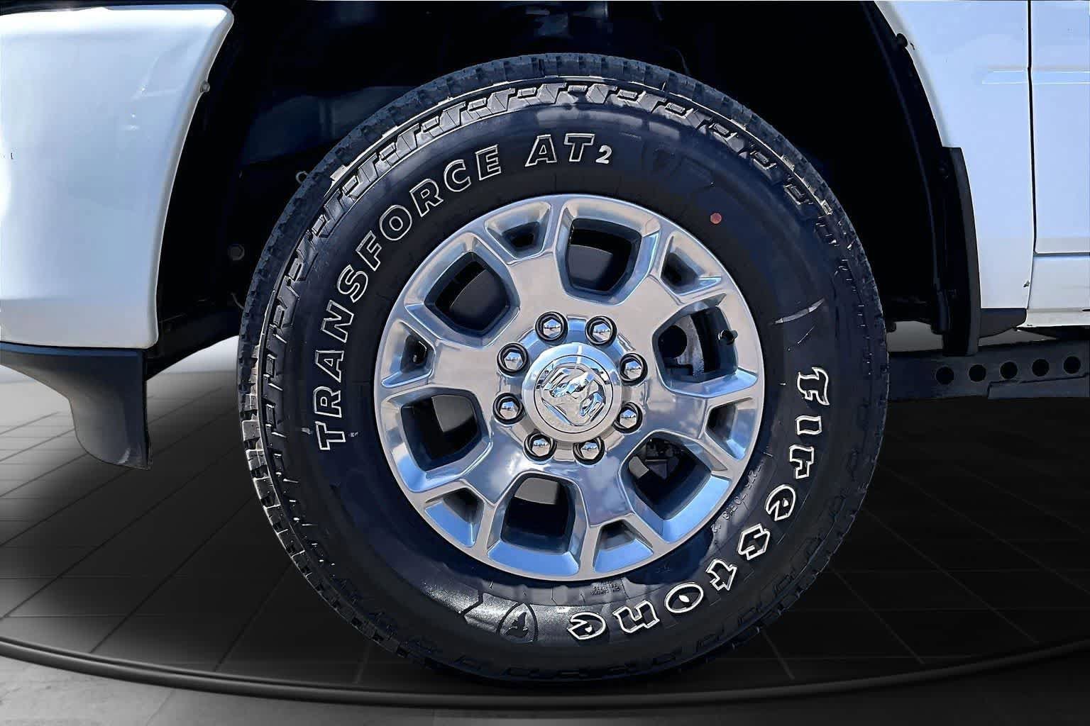 Used 2024 RAM 2500 Laramie w/ Safety Group AWD/4WD image 8
