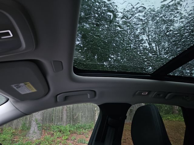 Used 2023 Volvo XC60 B5 Plus w/ Climate Package AWD/4WD image 17