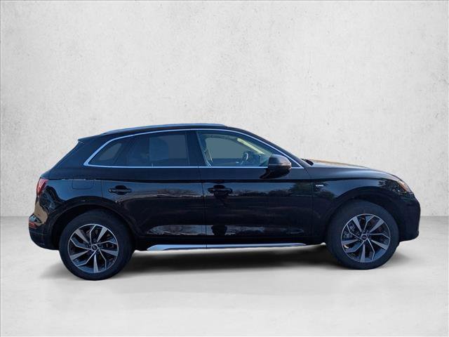 Used 2022 Audi Q5 2.0T Premium Plus w/ Premium Plus Package AWD/4WD image 4