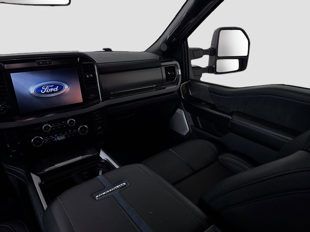 Used 2025 Ford F350 Platinum image 26