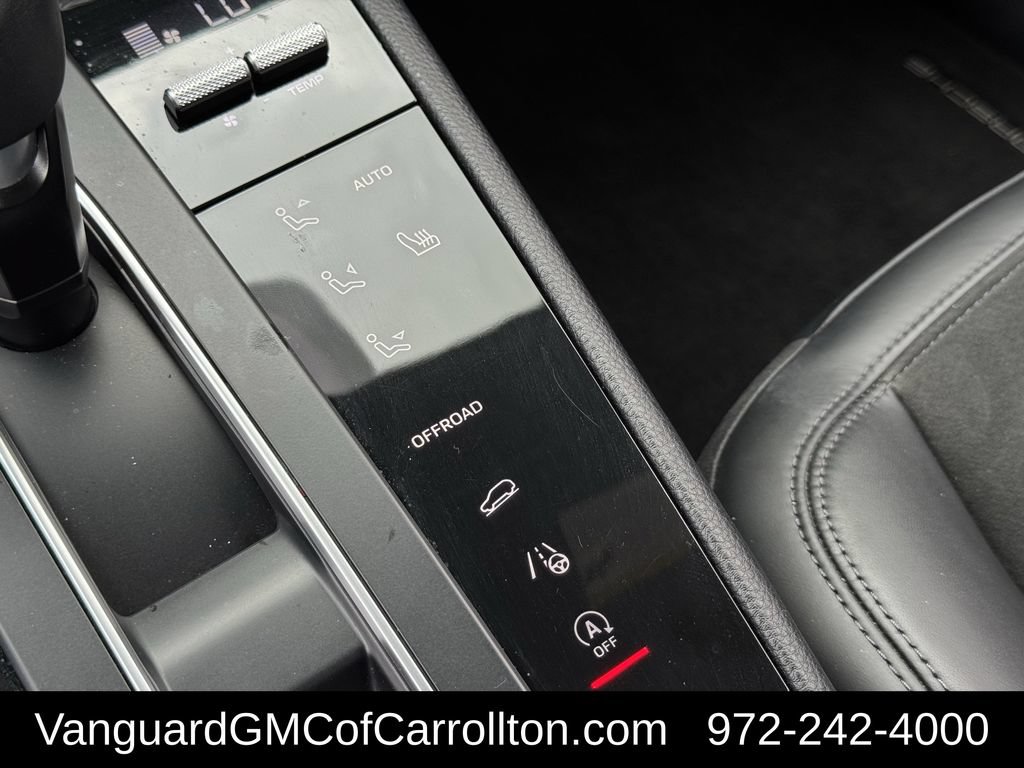 Used 2023 Porsche Macan GTS AWD/4WD image 21