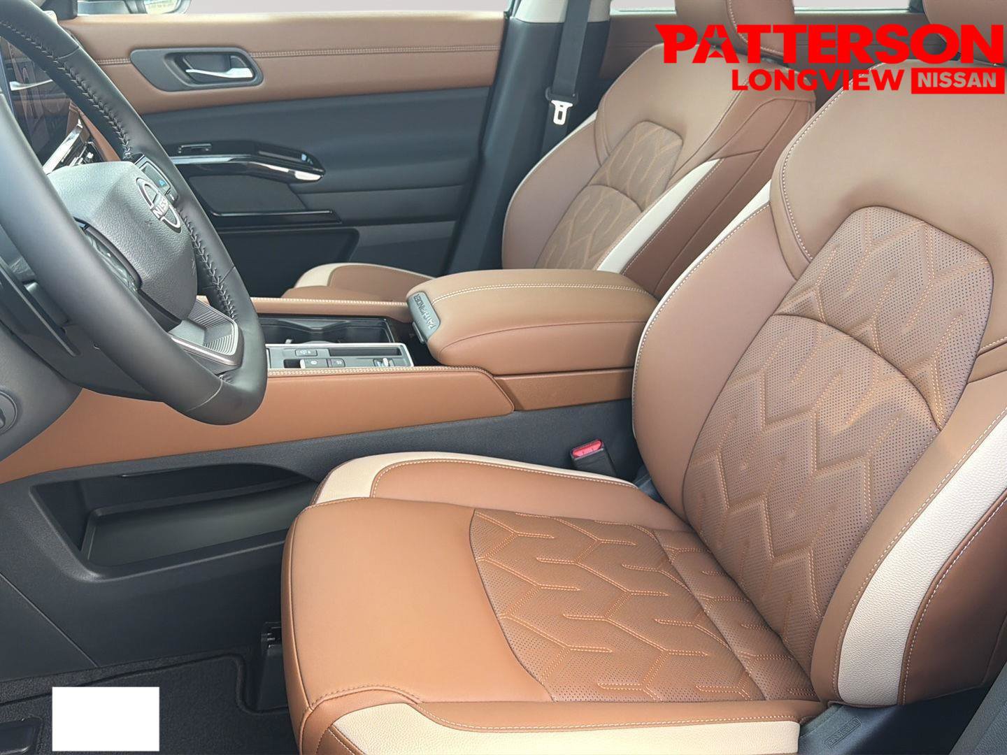 Used 2026 Nissan Pathfinder Platinum FWD image 19