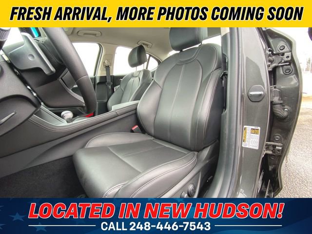 Used 2025 Genesis G70 2.5T AWD/4WD image 19