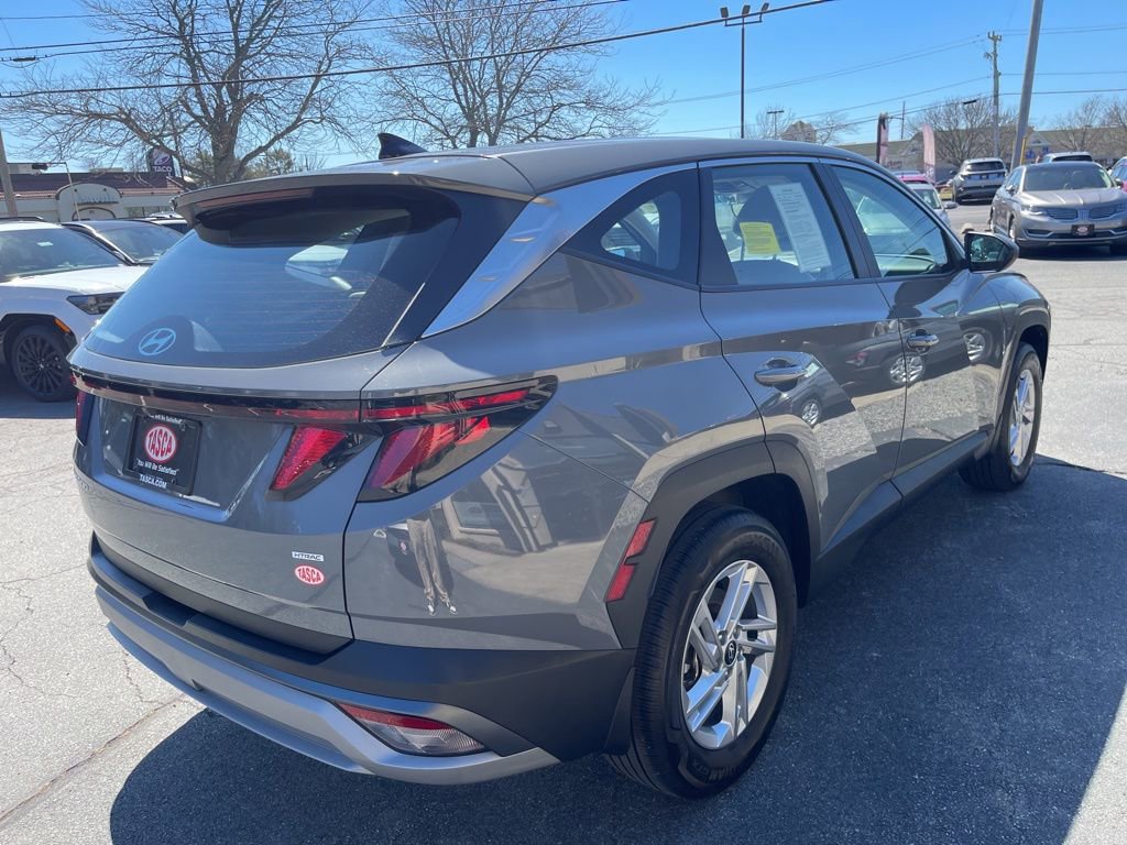 Certified 2025 Hyundai Tucson SE AWD/4WD image 5