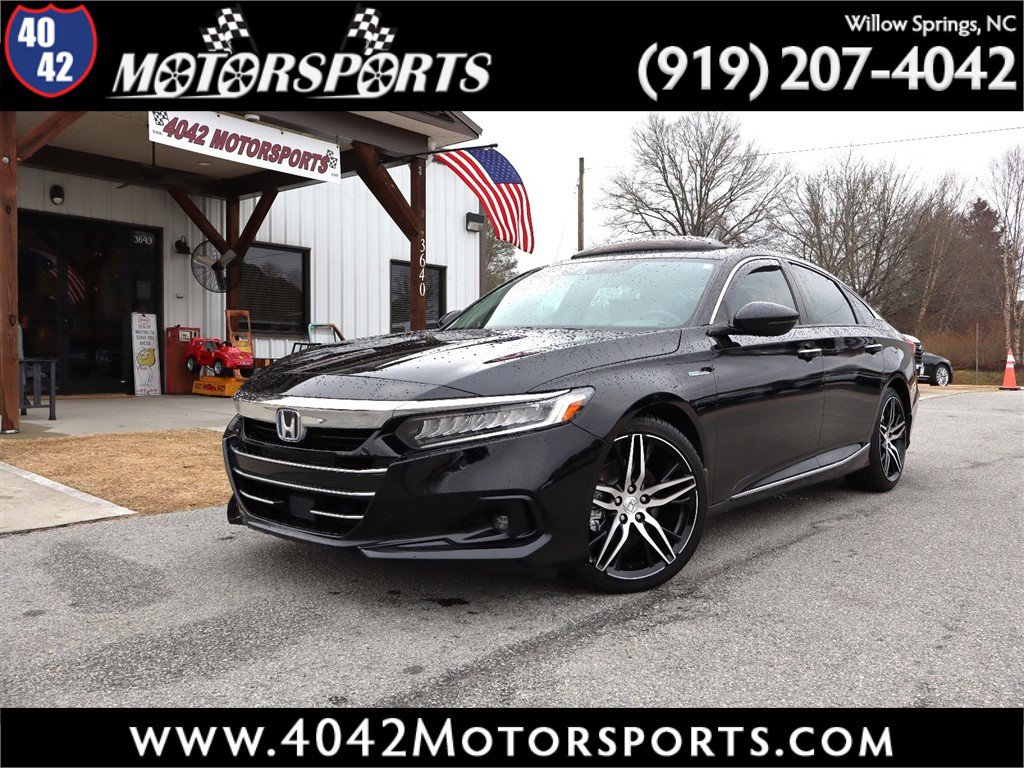 Used 2022 Honda Accord Touring image 1