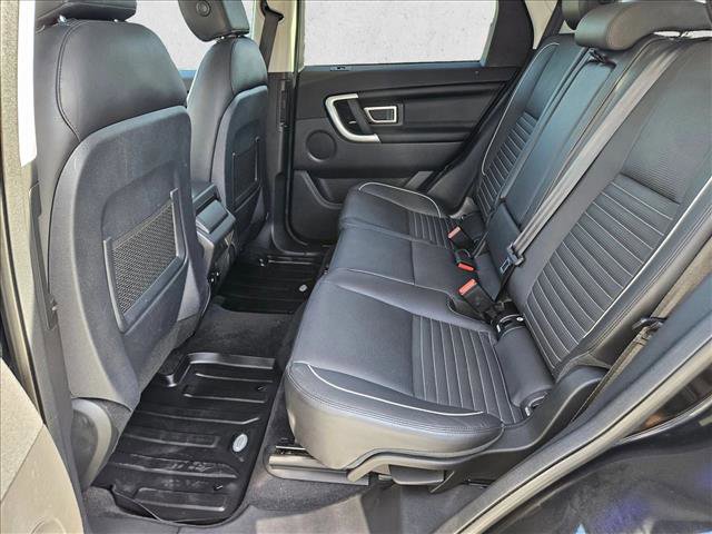 Used 2018 Land Rover Discovery Sport HSE Luxury image 19