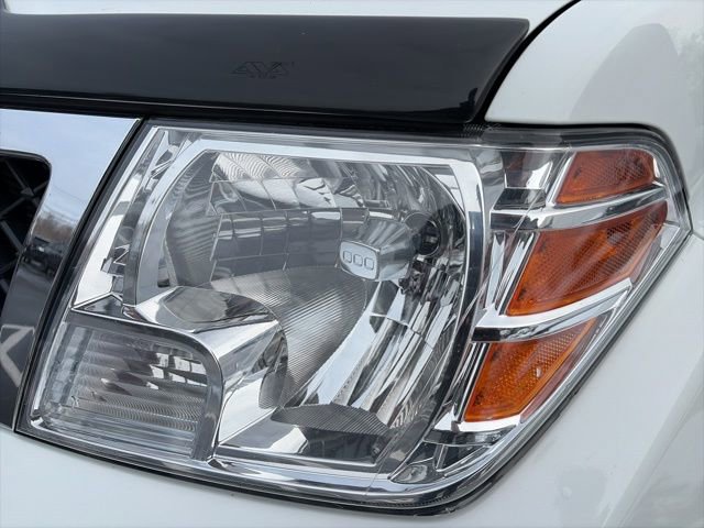 Used 2018 Nissan Frontier SV w/ Value Truck Package image 13