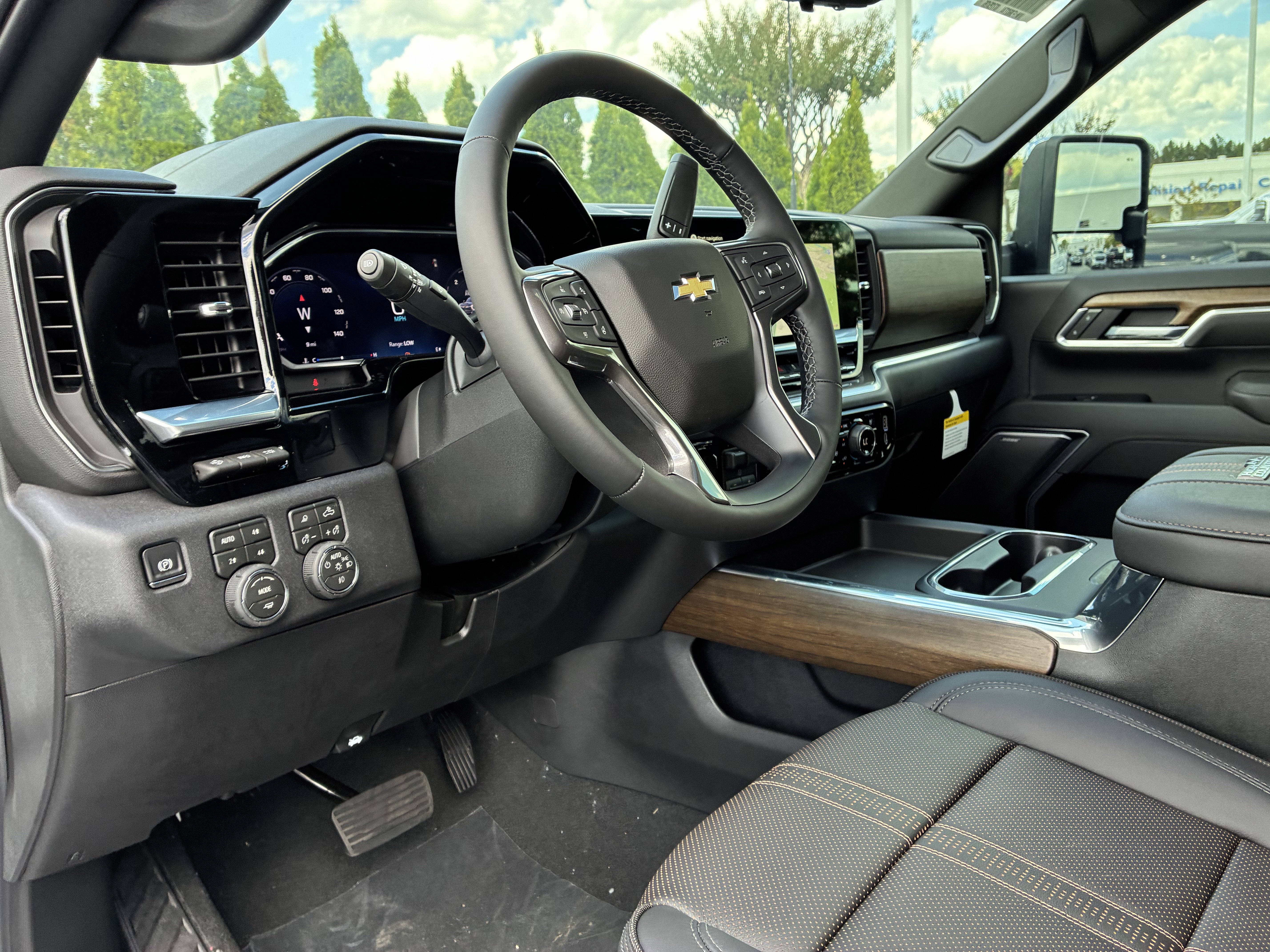 New 2026 Chevrolet Silverado 3500 High Country w/ High Country Premium Package AWD/4WD image 24
