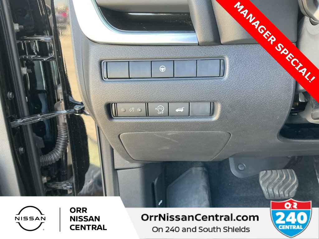 Certified 2025 Nissan Rogue SV image 20