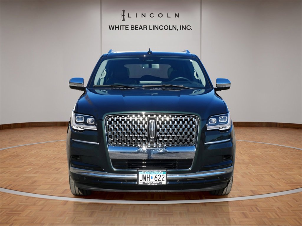 Used 2022 Lincoln Navigator Black Label image 4