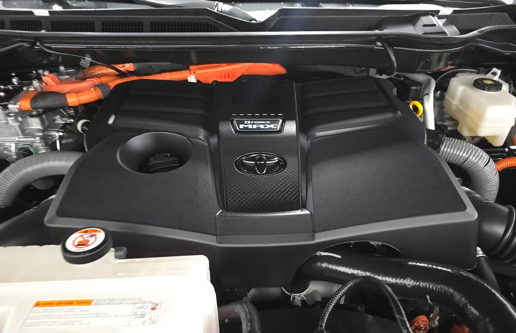 Used 2025 Toyota Tundra TRD Pro AWD/4WD image 16
