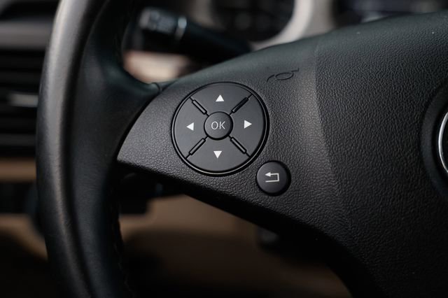 Used 2012 Mercedes-Benz GLK 350 2WD image 27